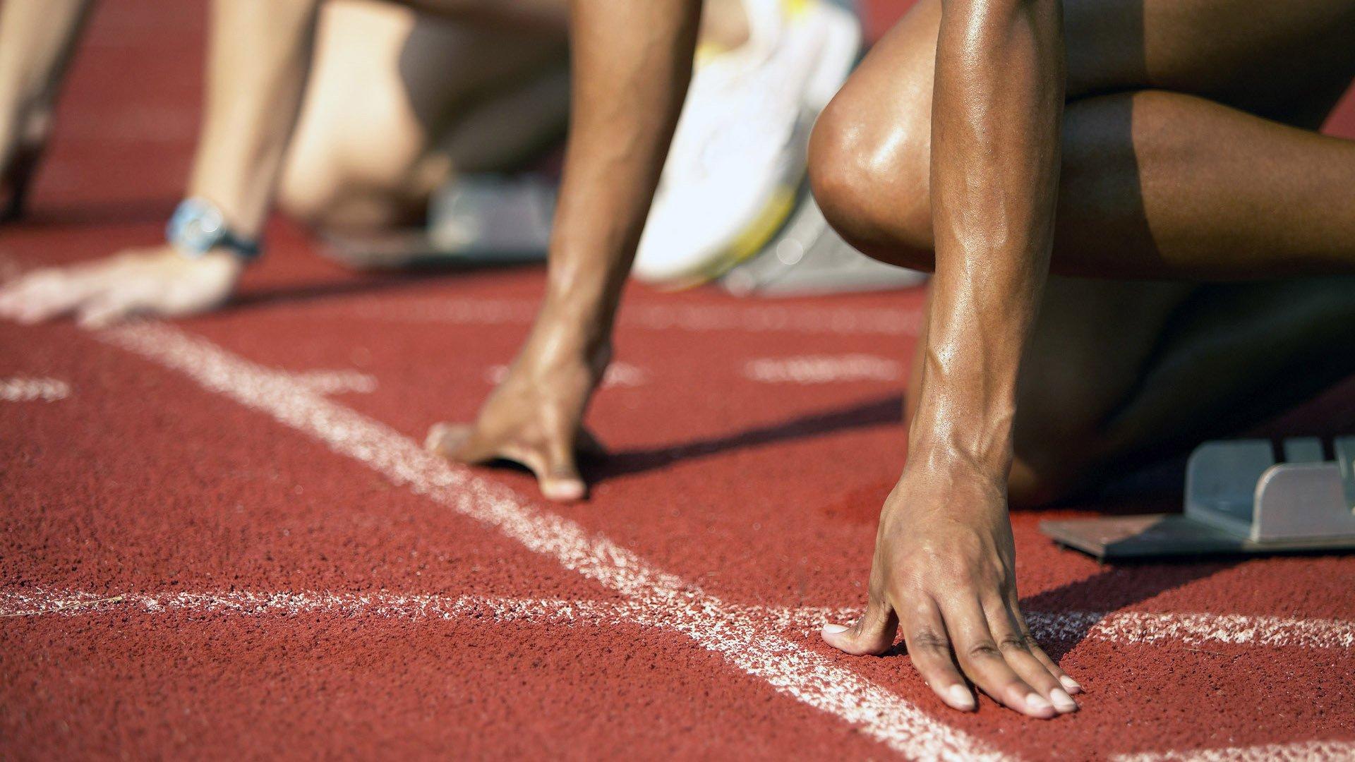 黑暗一夜中的欣慰曙光，方硕继伟合砍25分灵光一闪，中国男篮的坚韧答卷