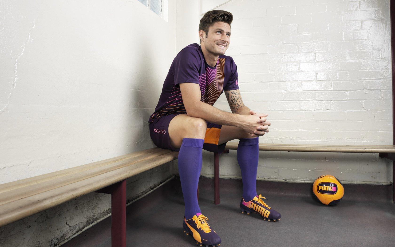 斯图加特体育总监坦言，纽卡求购沃尔特马德曾引发内部激烈辩论，最终放行基于长远规划