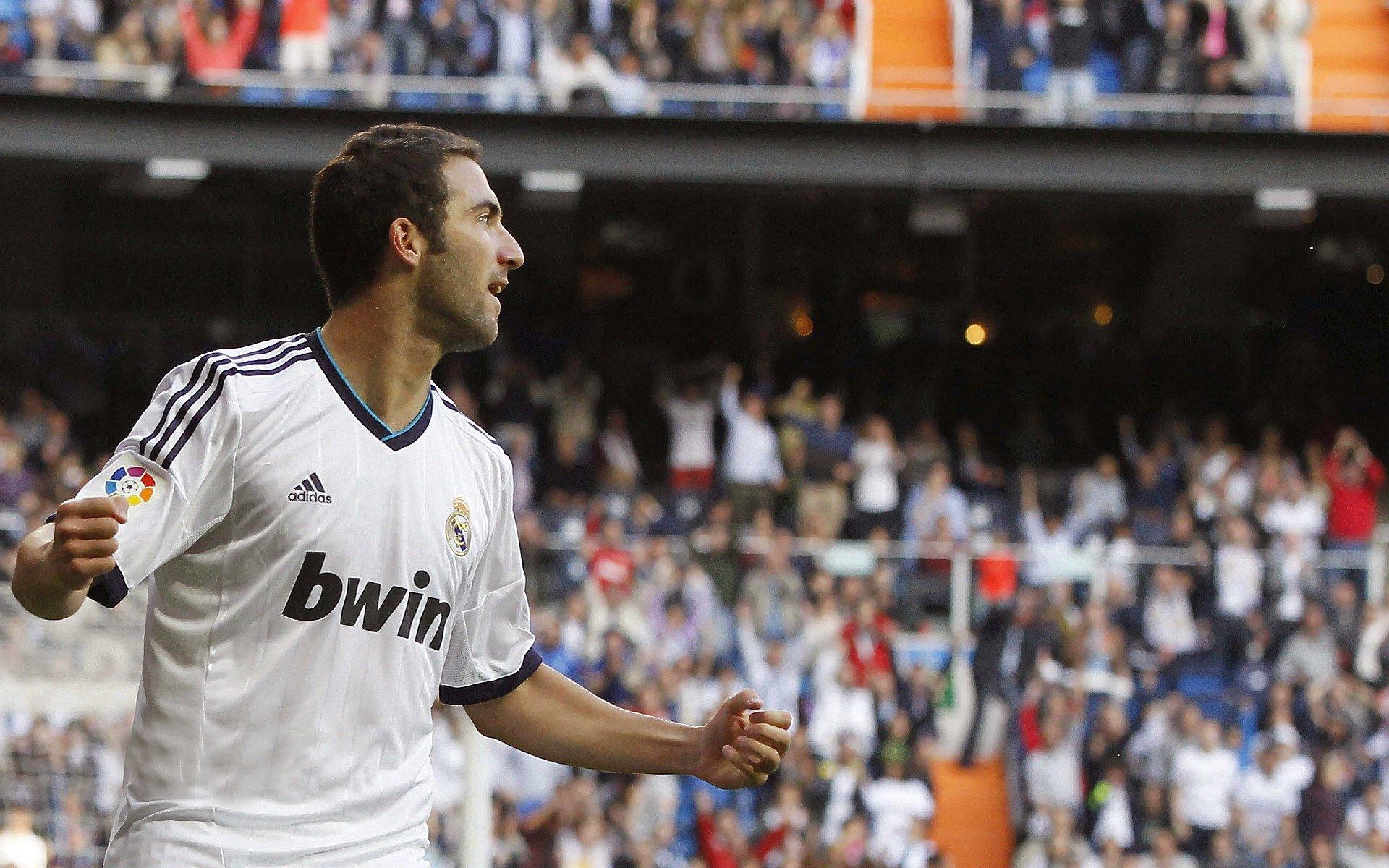 战术革命还是历史重演？新帅斯洛特将压迫哲学带入安菲尔德，英超诸强面临全新课题